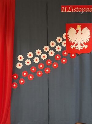 Zabezpieczone: Udział w akcji „Szkoła do hymnu” 2025. 7 listopada, o symbolicznej godzinie 11:11 zabrzmiał w naszym przedszkolu „Mazurek Dąbrowskiego”.