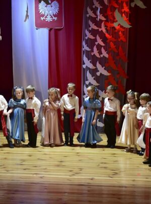 Zabezpieczone: Przegląd Tańców Narodowych „Piątka z narodowych” CKSiT w Pruchniku