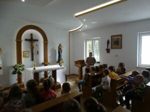 Zabezpieczone: „Milion dzieci modli się na różańcu” – udział w ogólnoświatowej akcji modlitwy dzieci o pokój na świecie