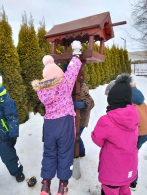 Zabezpieczone: Zabawy na śniegu – Perełki i Słoneczka
