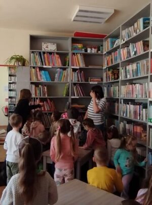 Zabezpieczone: Spotkanie z książką w bibliotece